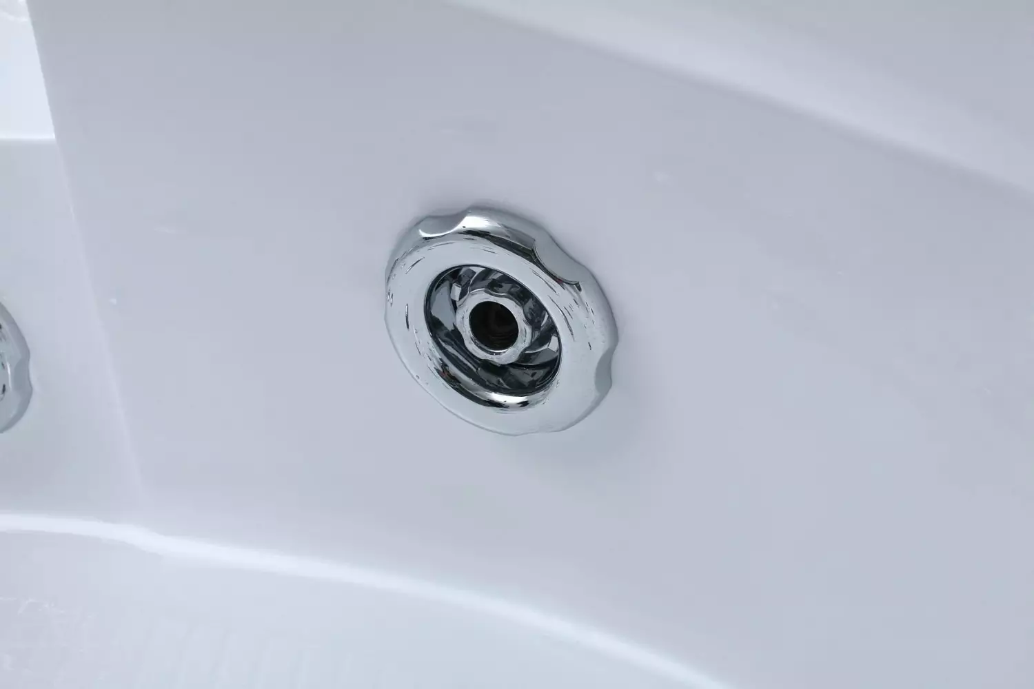 Whirlpool Indoor Badewanne Verona Alpha - 180 x 140 cm - inkl. LED, Ozon, Soundsystem