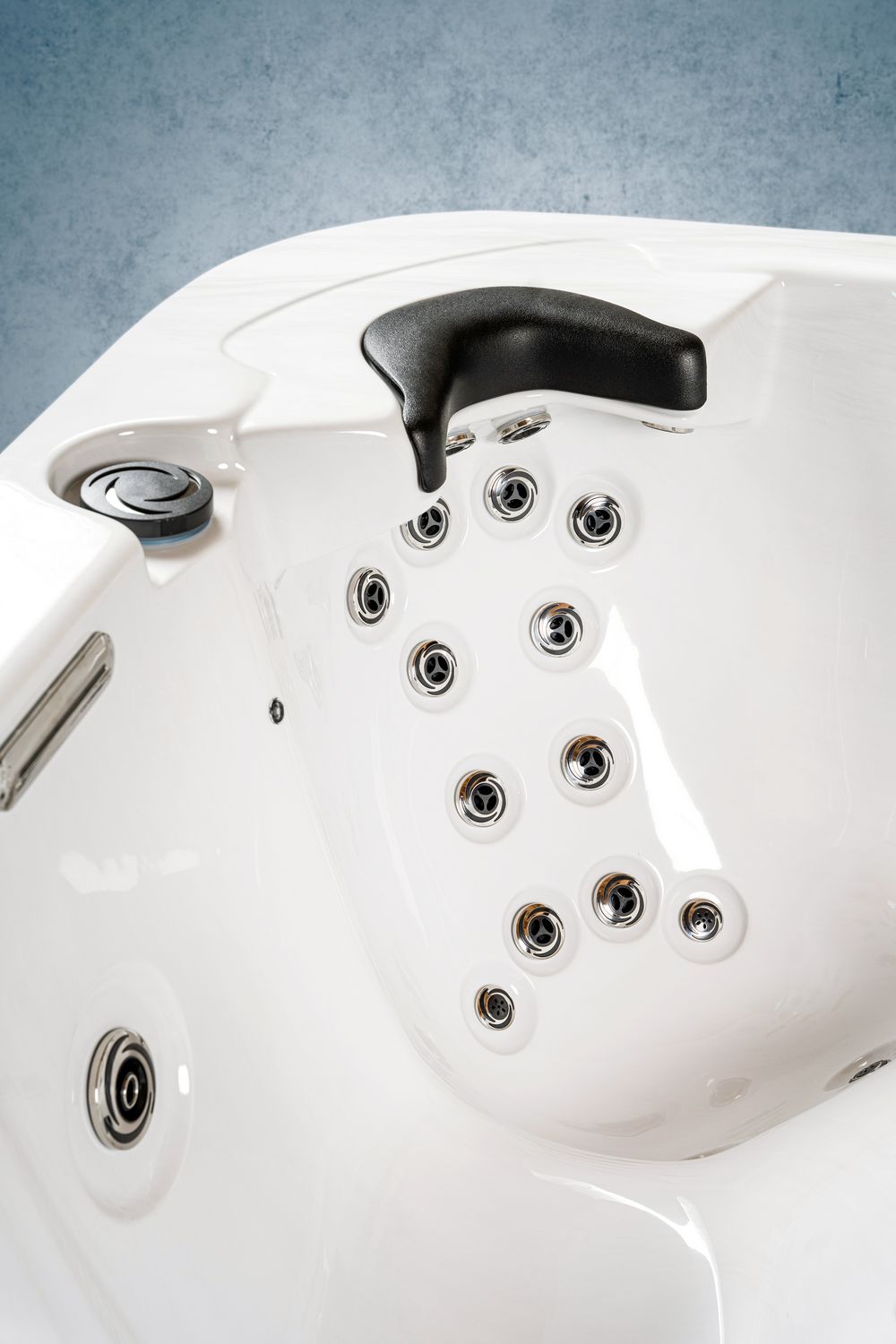 Bellagio American XXL Whirlpool Torina Sterling Silver / Teak | Indoor & Outdoor Pool Bellagio American XXL Whirlpool Torina Sterling Silver / Teak | Indoor & Outdoor Pool