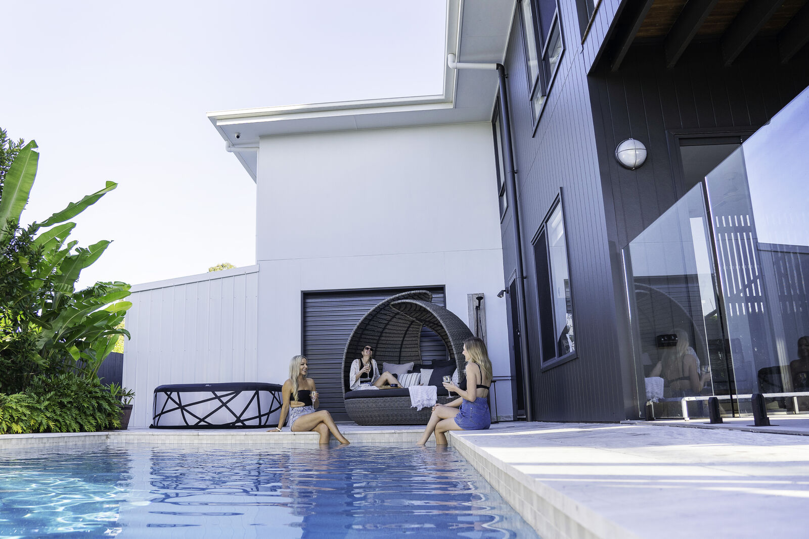 MSpa Whirlpool SOHO Premium 2026 - P-SH063 - Outdoor Indoor Pool aufblasbar XXL 6 Personen