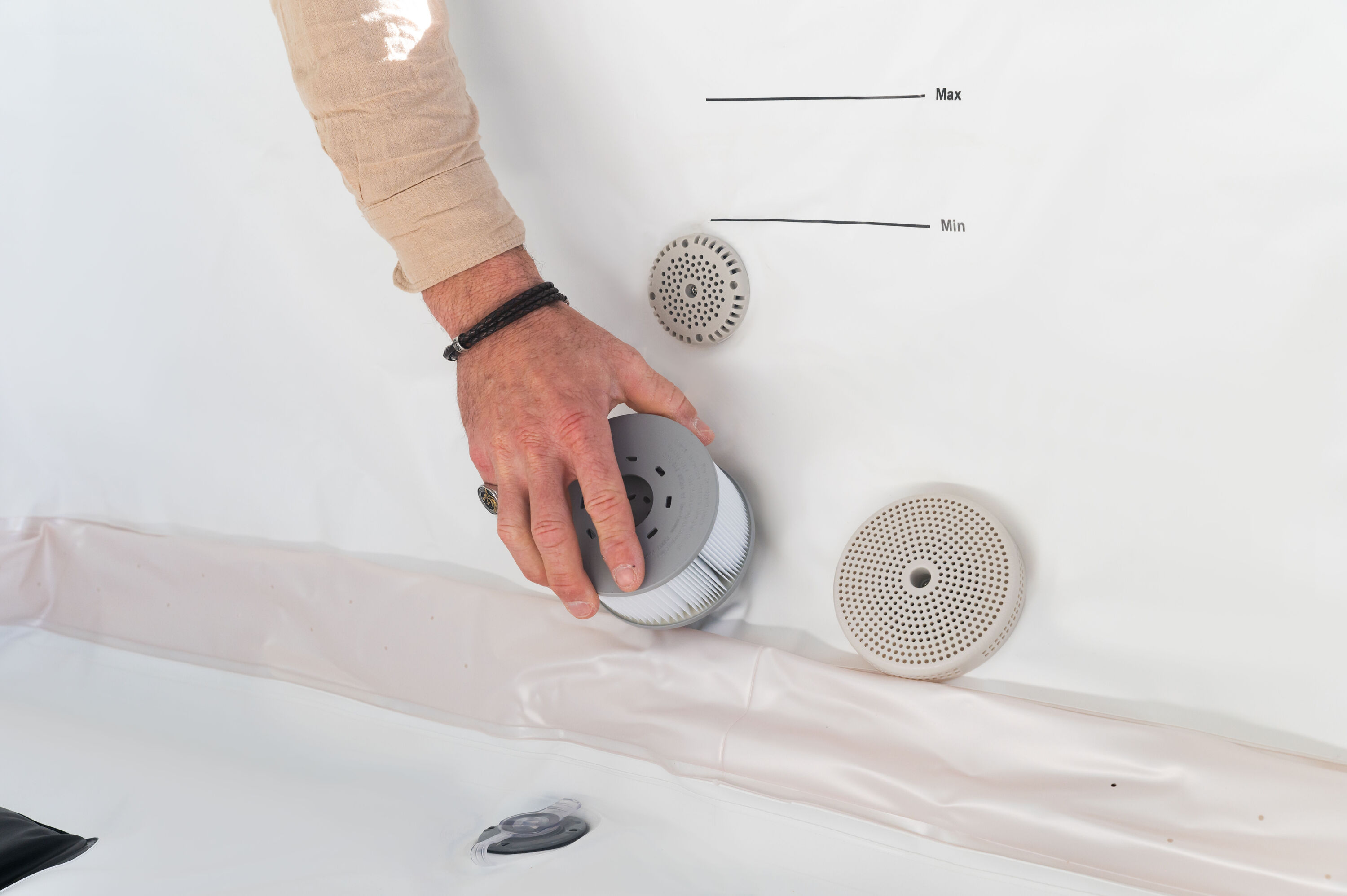 MSpa Whirlpool AMBER AERO PLUS 2026 XXL inkl. App, LED, 8 Hydromassagedüsen, 140 Luftdüsen