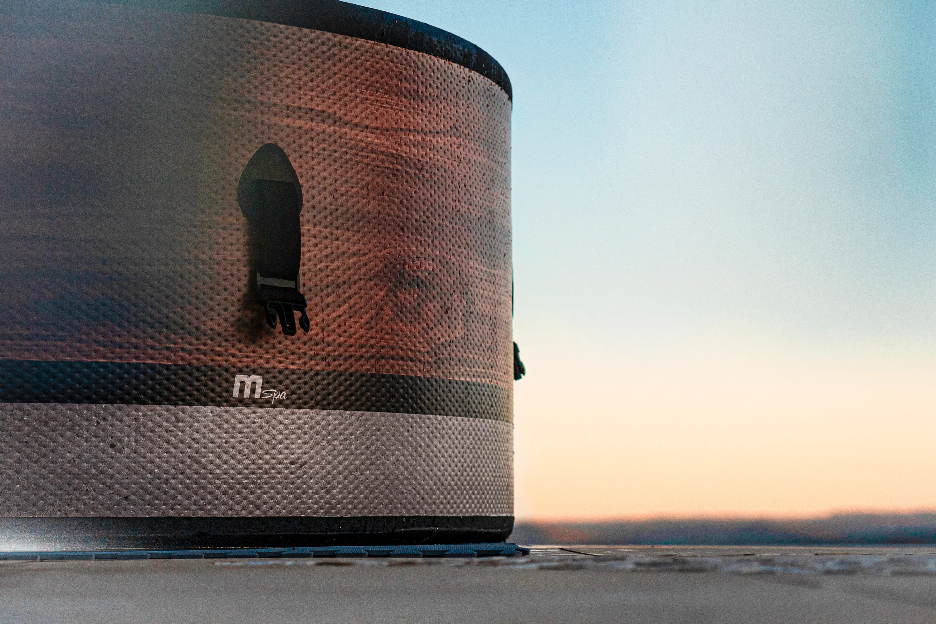 MSpa Whirlpool DUET Eco 2026 - 6 Pers. - Wifi, UVC+, 138 Luftdüsen - XXL - Ø173cm