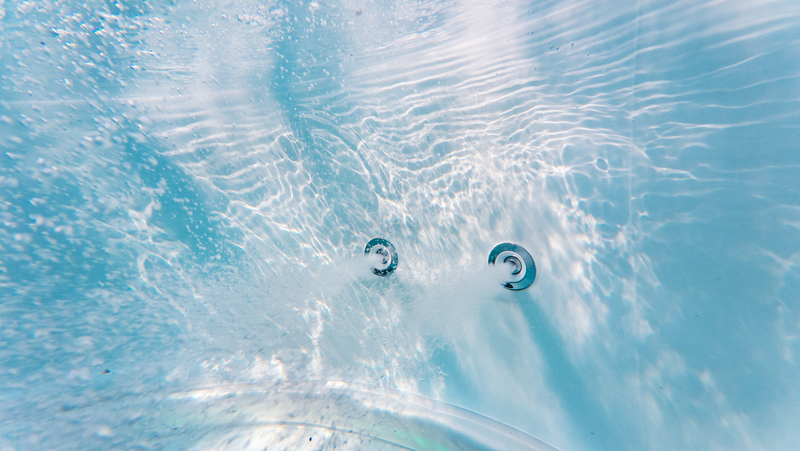 MSpa Whirlpool DENVER 2026 inkl. App, LED, 8 Hydromassagedüsen, 130 Luftdüsen