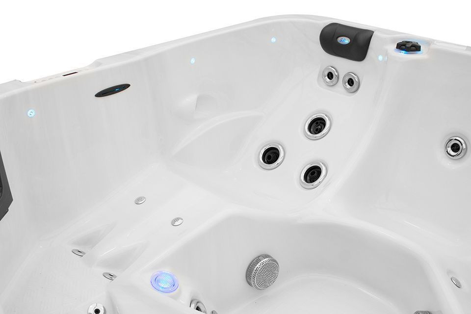 PassionSpa Whirlpool XL Relax + WiFi | Indoor & Outdoor Pool