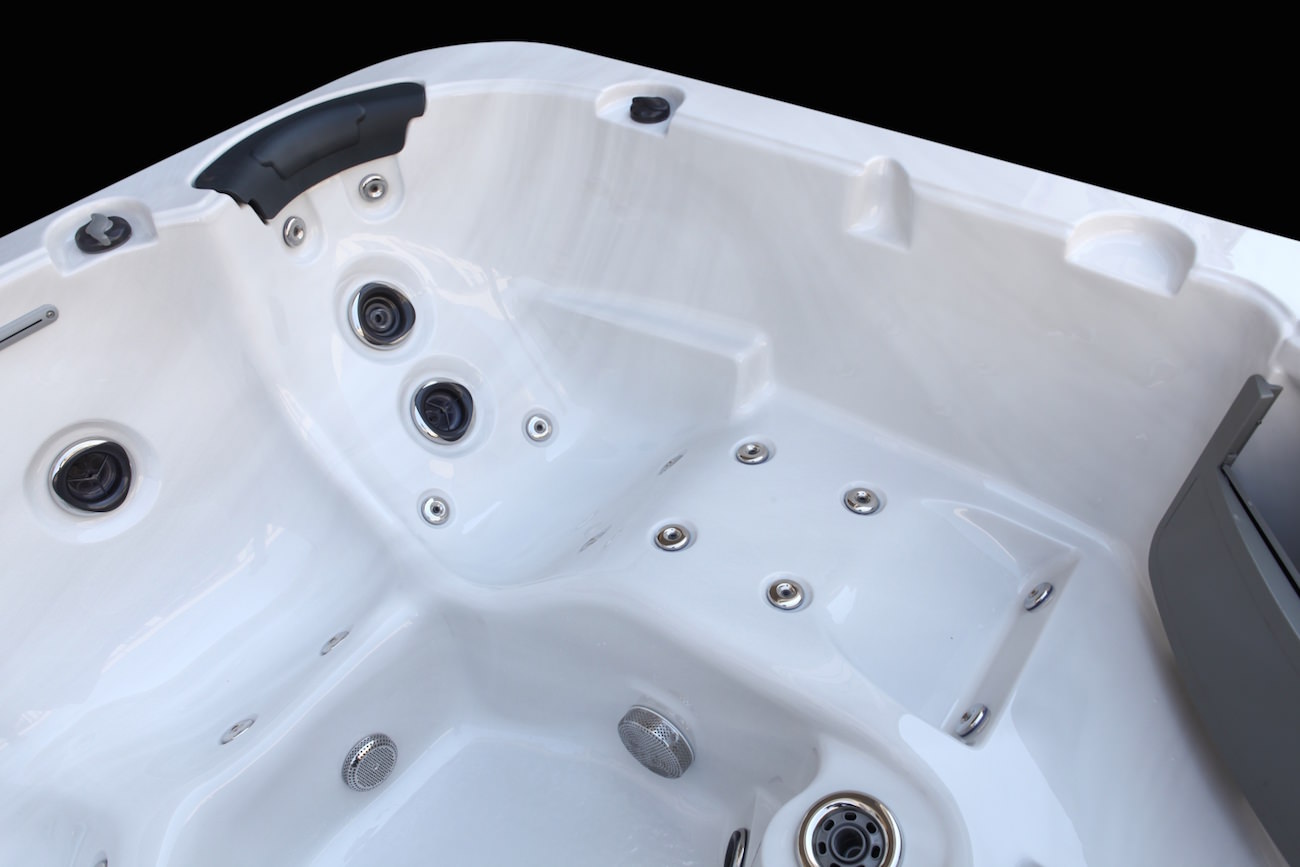 Bellagio American XXL Whirlpool Torina Sterling Silver / Teak | Indoor & Outdoor Pool Bellagio American XXL Whirlpool Torina Sterling Silver / Teak | Indoor & Outdoor Pool