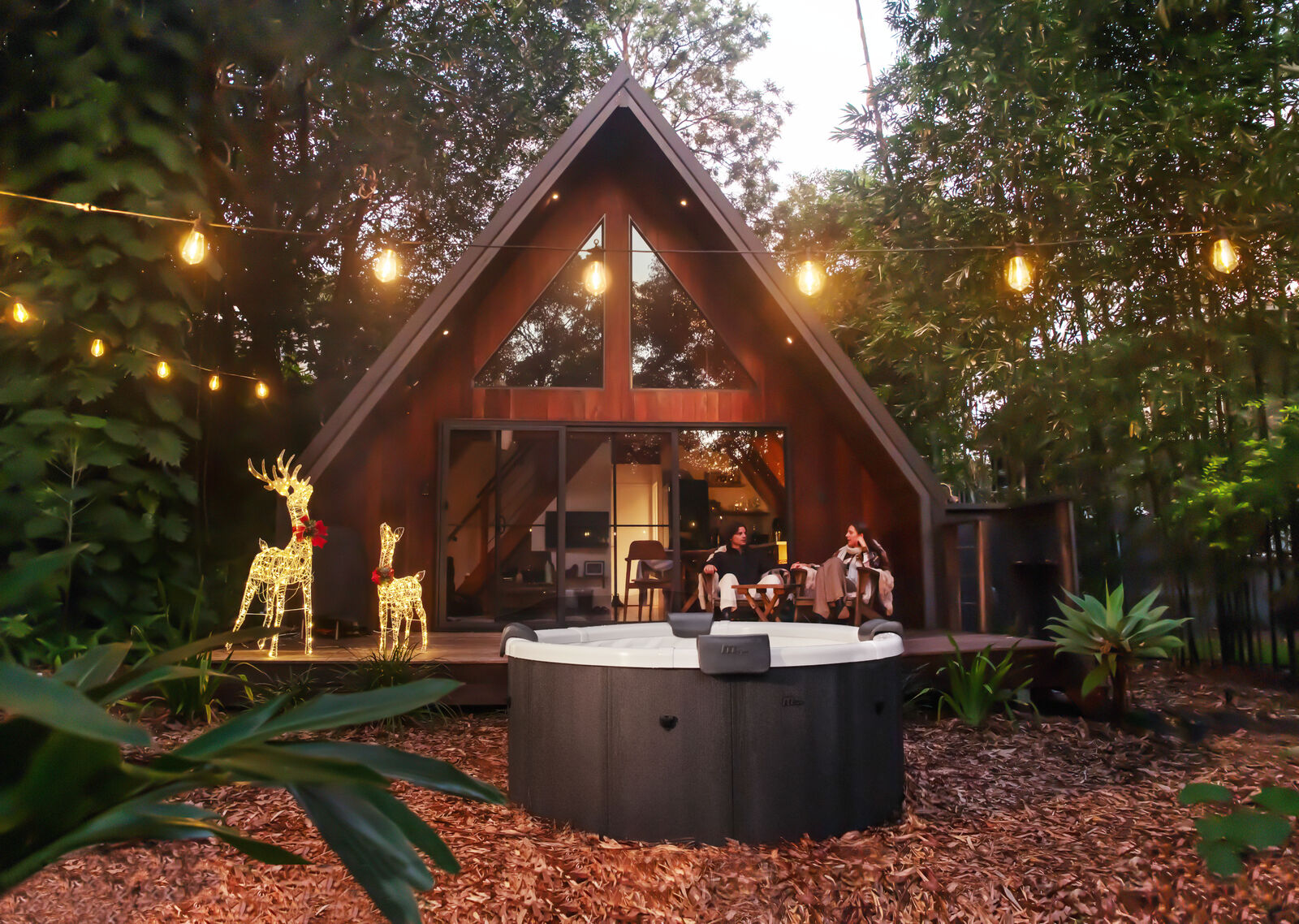 MSpa Whirlpool DENVER 2026 inkl. App, LED, 8 Hydromassagedüsen, 130 Luftdüsen