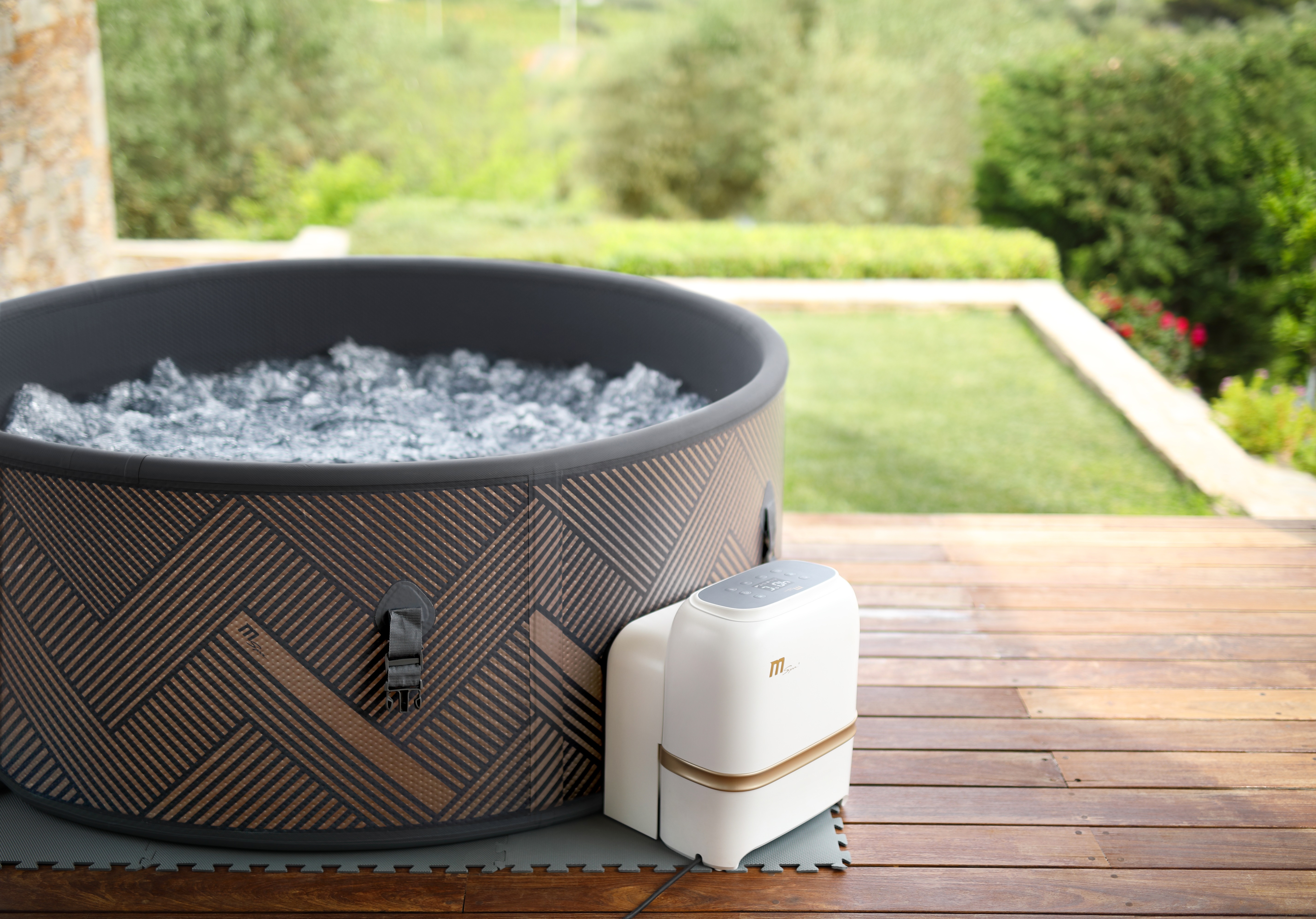 MSpa Whirlpool MONO 2024 für 8 Personen XXL Outdoor Pool aufblasbar DWF F-MO082W