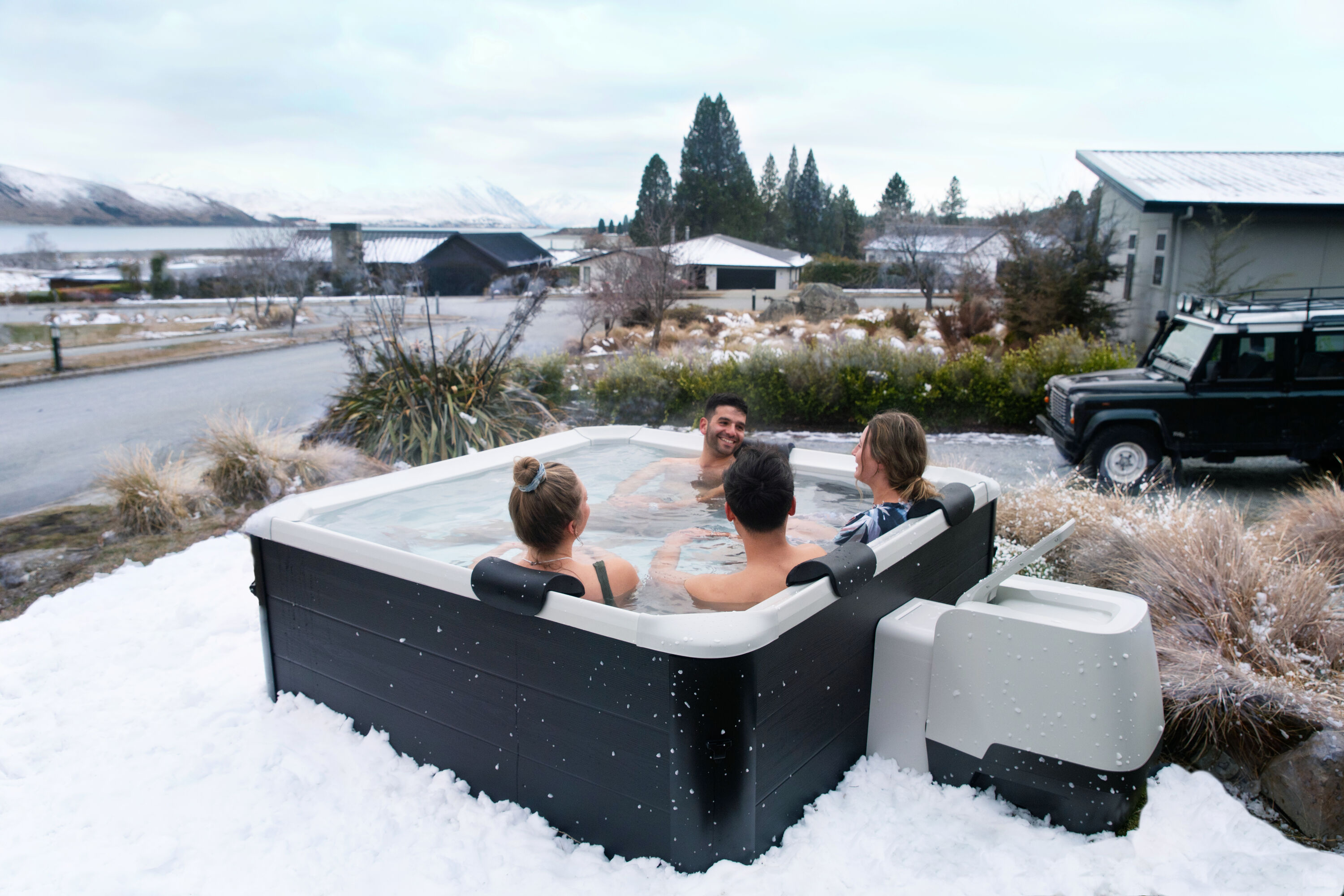 MSpa Whirlpool OSLO AERO PLUS 2026 XXL 180cm inkl. App, LED, 8 Hydromassagedüsen, 140 Luftdüsen