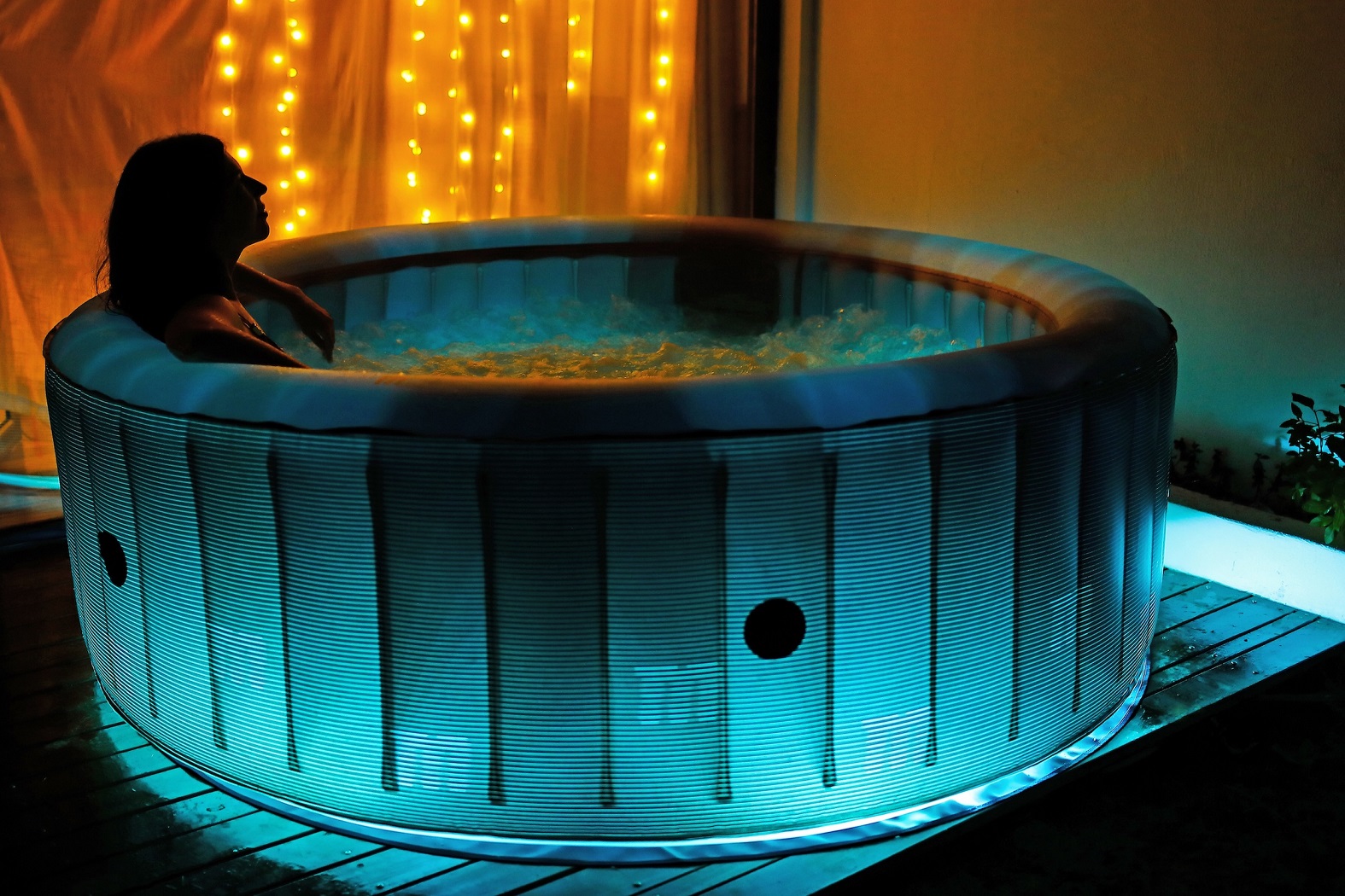 Aufblasbarer Whirlpool MSPA Starry neues Modell 2023 Outdoor Pool XXL 6 Personen LED Aufblasbarer Whirlpool MSPA Starry neues Modell 2023 Outdoor Pool XXL 6 Personen LED