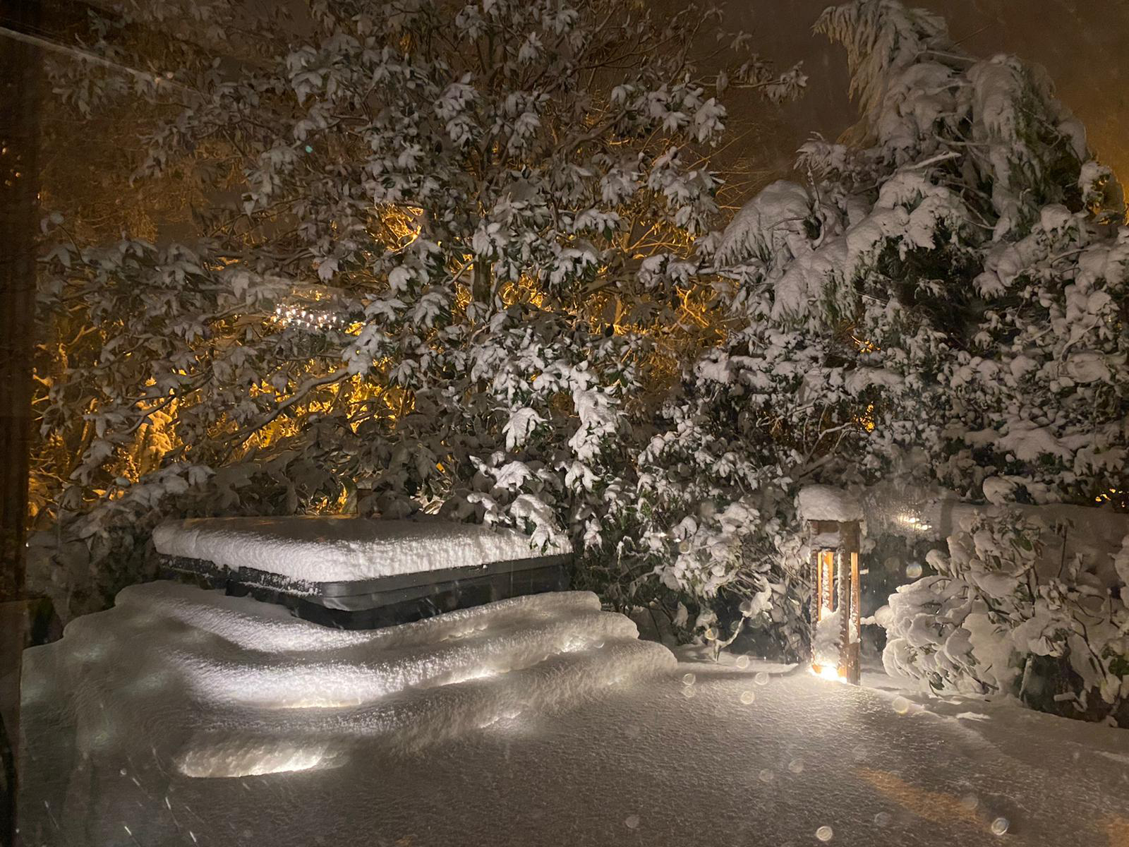 PassionSpa Whirlpool RELAX 204 x 204 x 85 cm - XXL / bis zu 5 Personen - Farbe: Grau