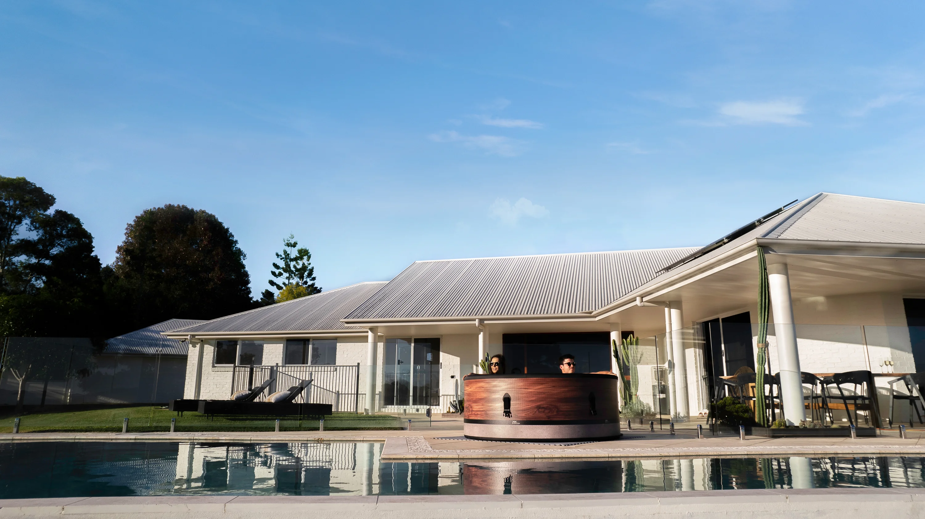 MSpa Whirlpool DUET Eco 2026 - 6 Pers. - Wifi, UVC+, 138 Luftdüsen - XXL - Ø173cm