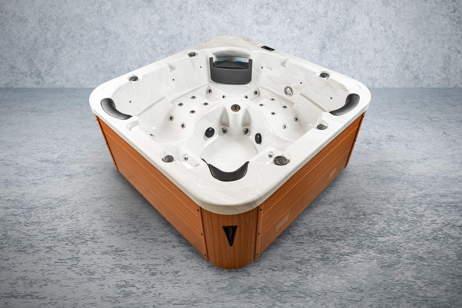 Bellagio American XXL Whirlpool Torina Sterling Silver / Teak | Indoor & Outdoor Pool Bellagio American XXL Whirlpool Torina Sterling Silver / Teak | Indoor & Outdoor Pool